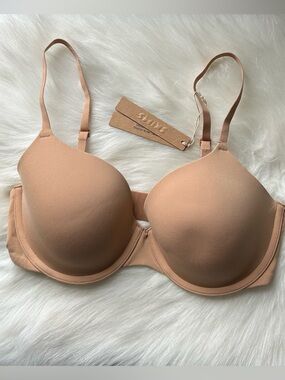 SKIMS Fits Everybody Tshirt Bra 34D BR-UWR-2294